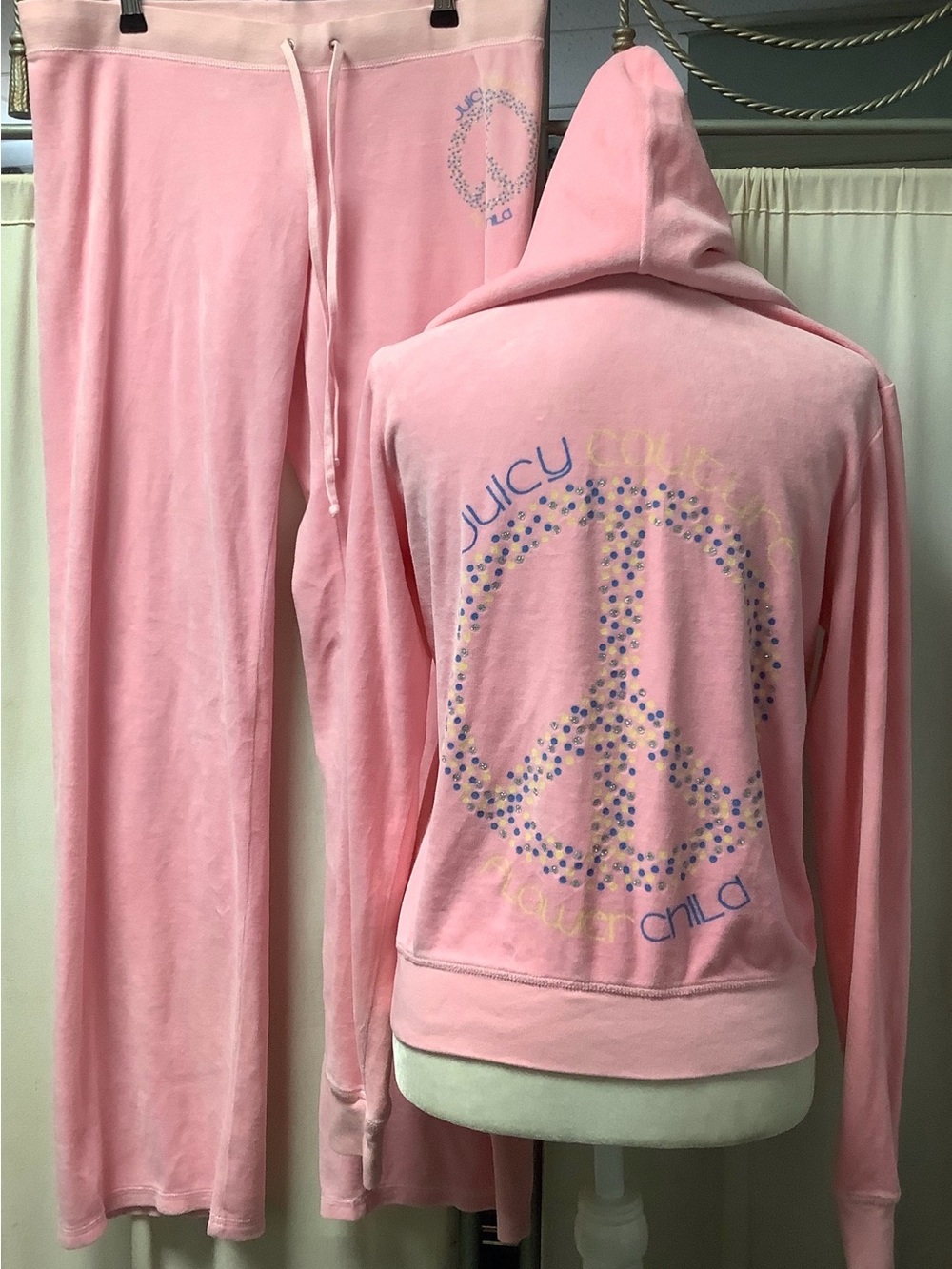 Juicy Couture 2010 Velour Peace Sign Hoodie & Pants 35 x 33 Set